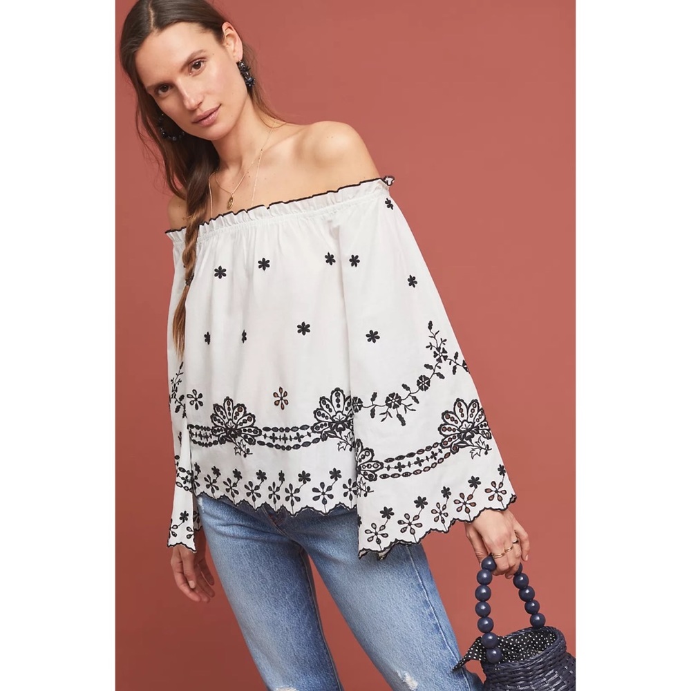 ANTHROPOLOGIE Maeve Campbell Embroidered Off-The-Shoulder Blouse 00
